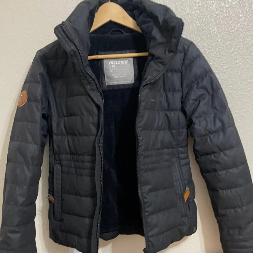 Mazine Puffer Black Jacket Size Small - Picture 7 of 16